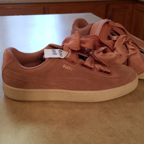 Shoes - PUMA SUEDE SHOES!